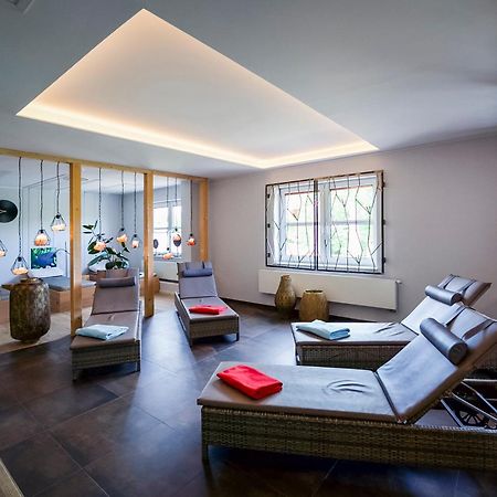 Bernstein Acamed Resort Nienburg  ภายนอก รูปภาพ