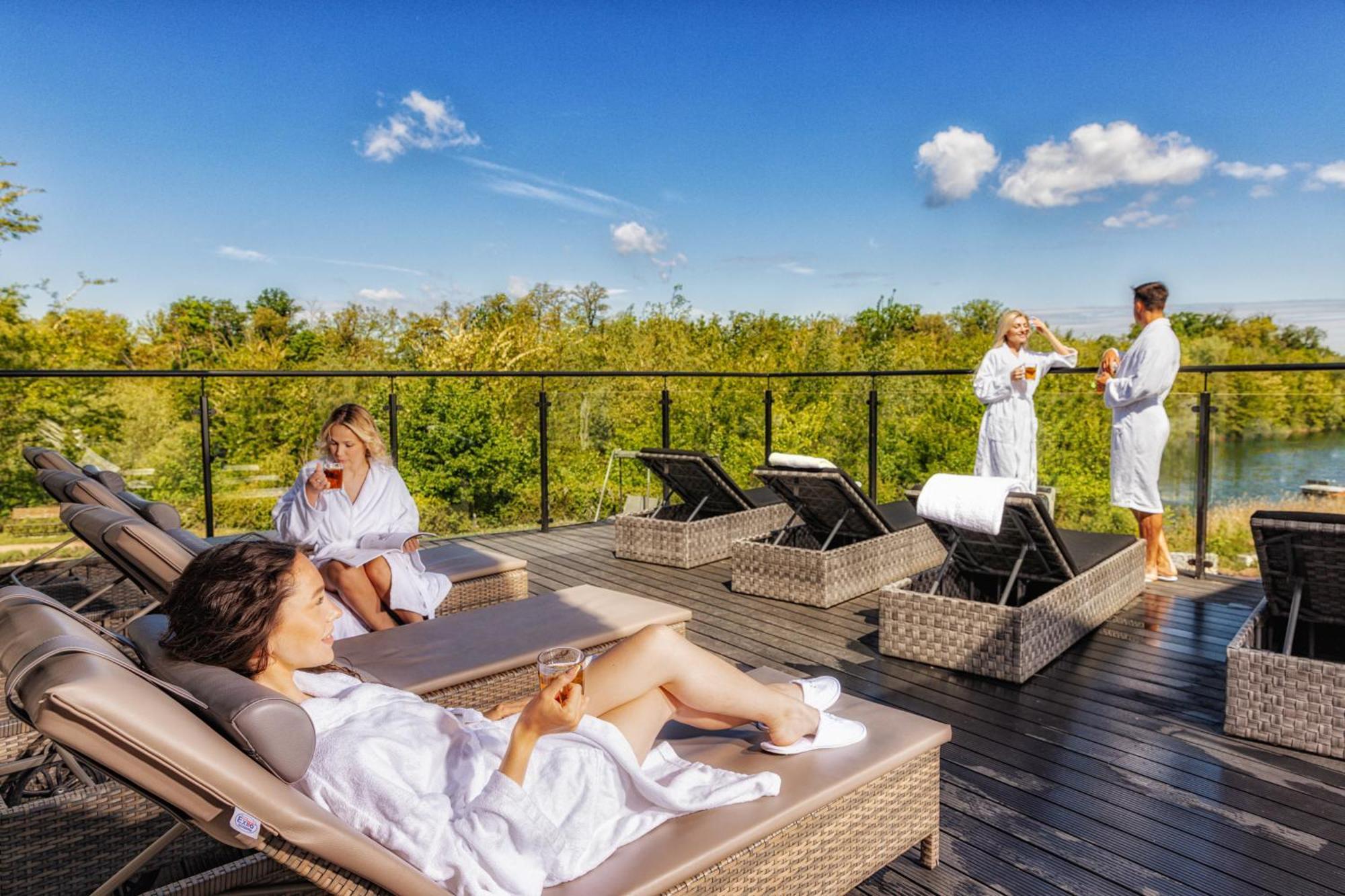 Bernstein Acamed Resort Nienburg  ภายนอก รูปภาพ